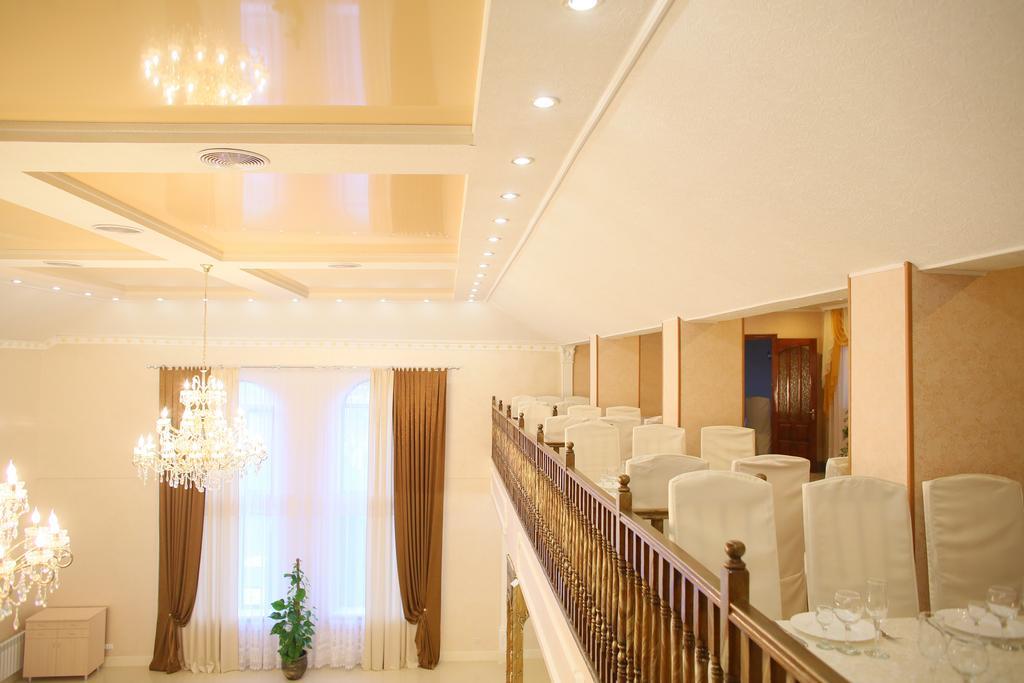 Kseniya Hotel Kamianets-Podilskyi Exterior foto
